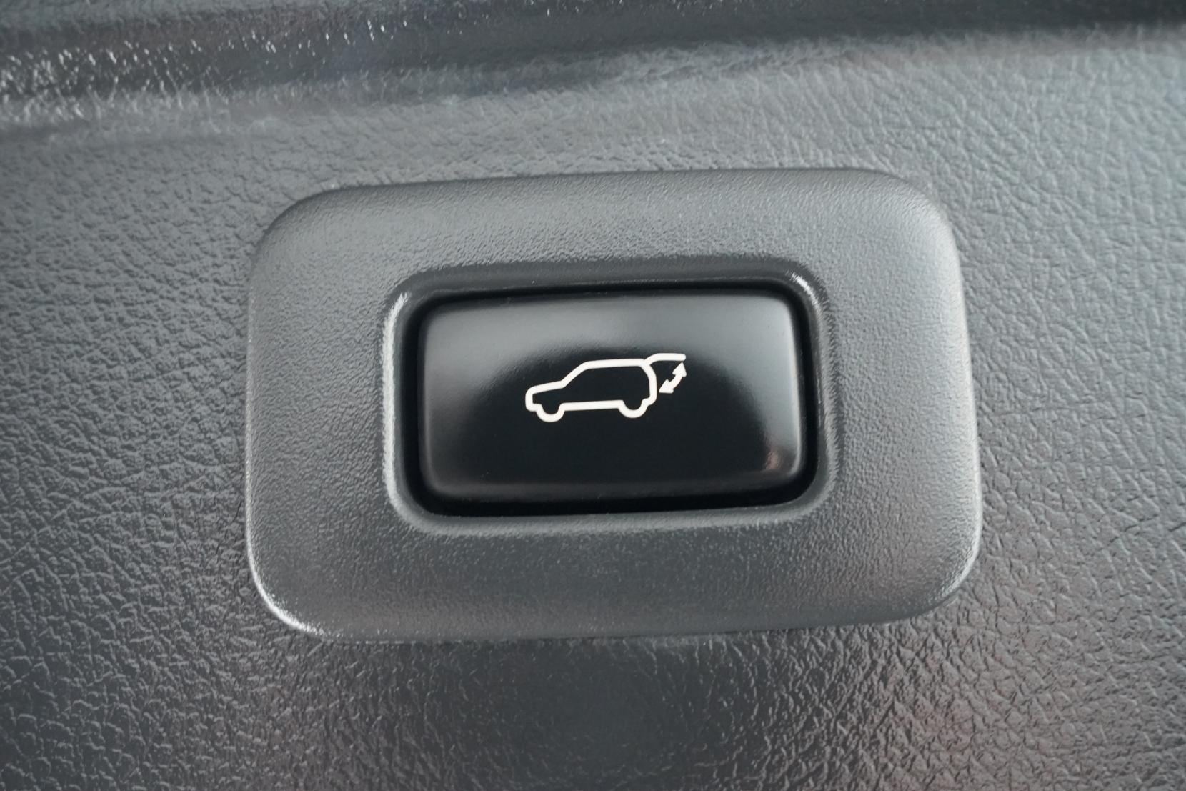 Toyota Vellfire 2.4 Hybrid 4WD ZR