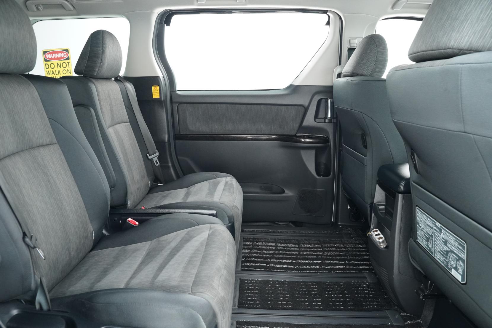 Toyota Vellfire 2.4 Hybrid 4WD ZR