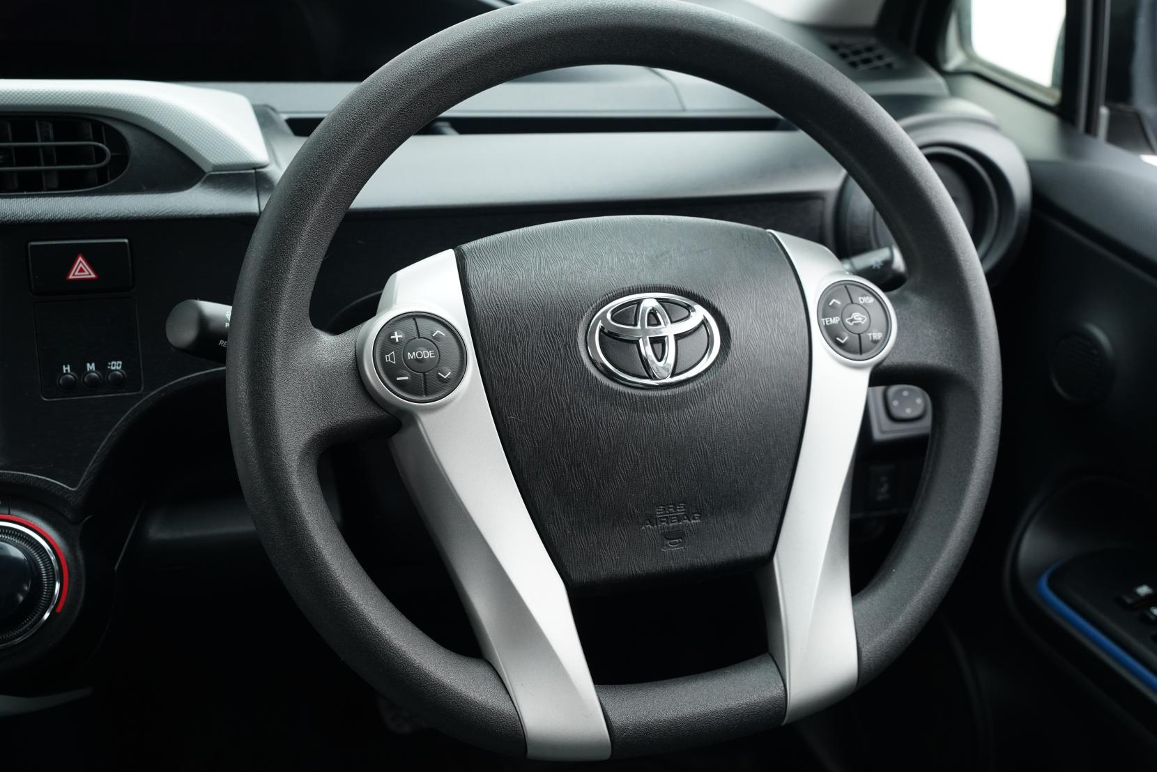 Toyota Aqua 1.5 S Push Start