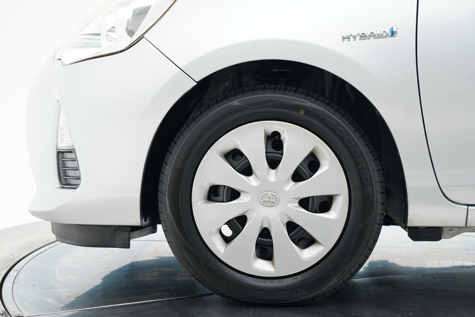 Toyota Aqua 1.5 S Push Start