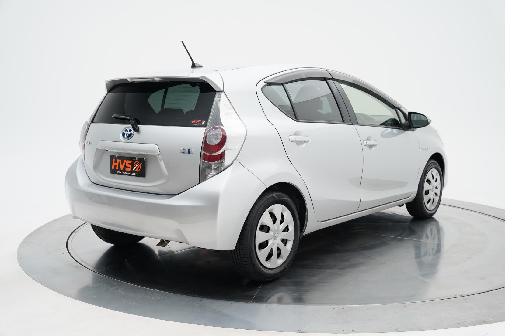 Toyota Aqua 1.5 S Push Start