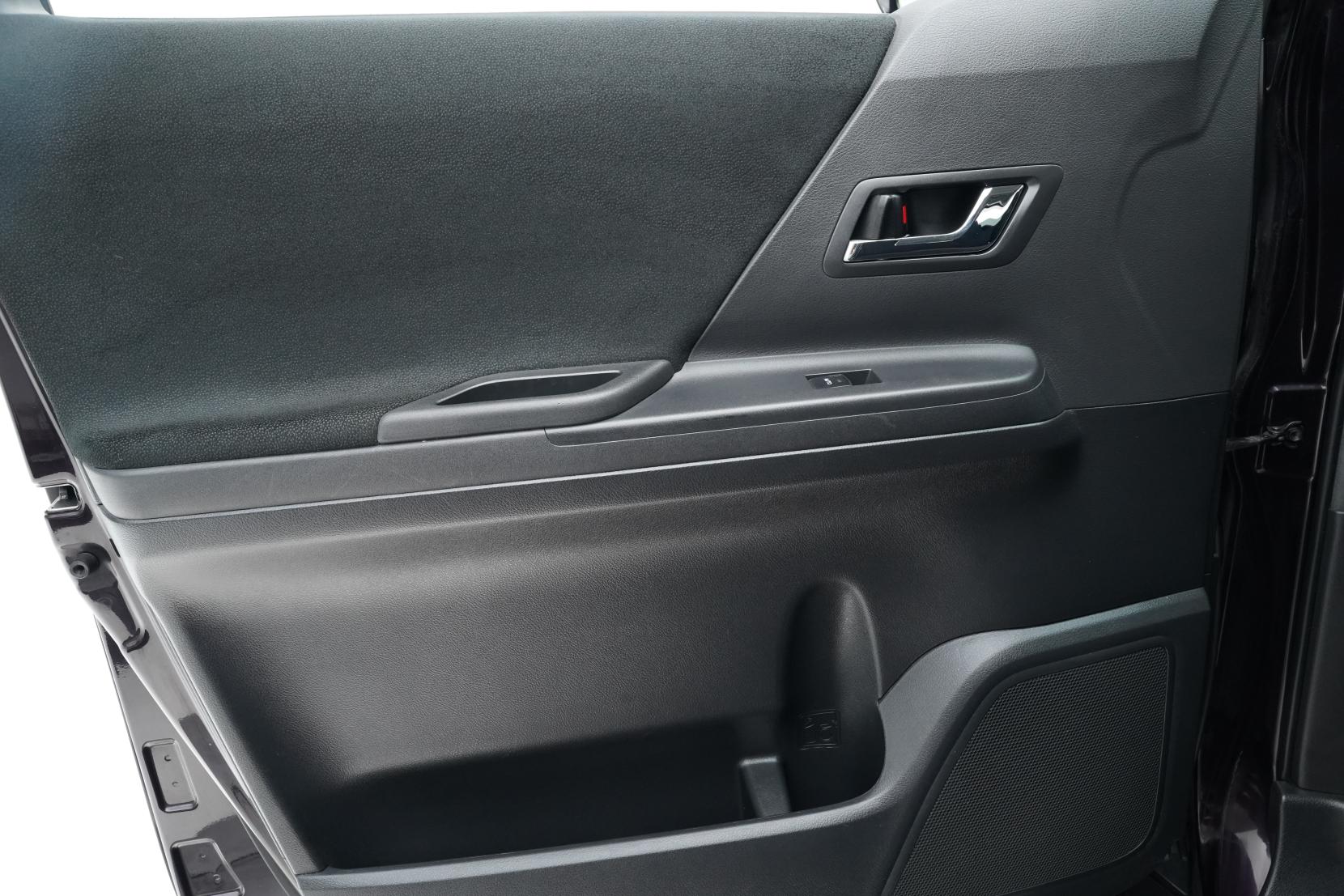 Toyota Vellfire 2.4 2.4Z 8ST