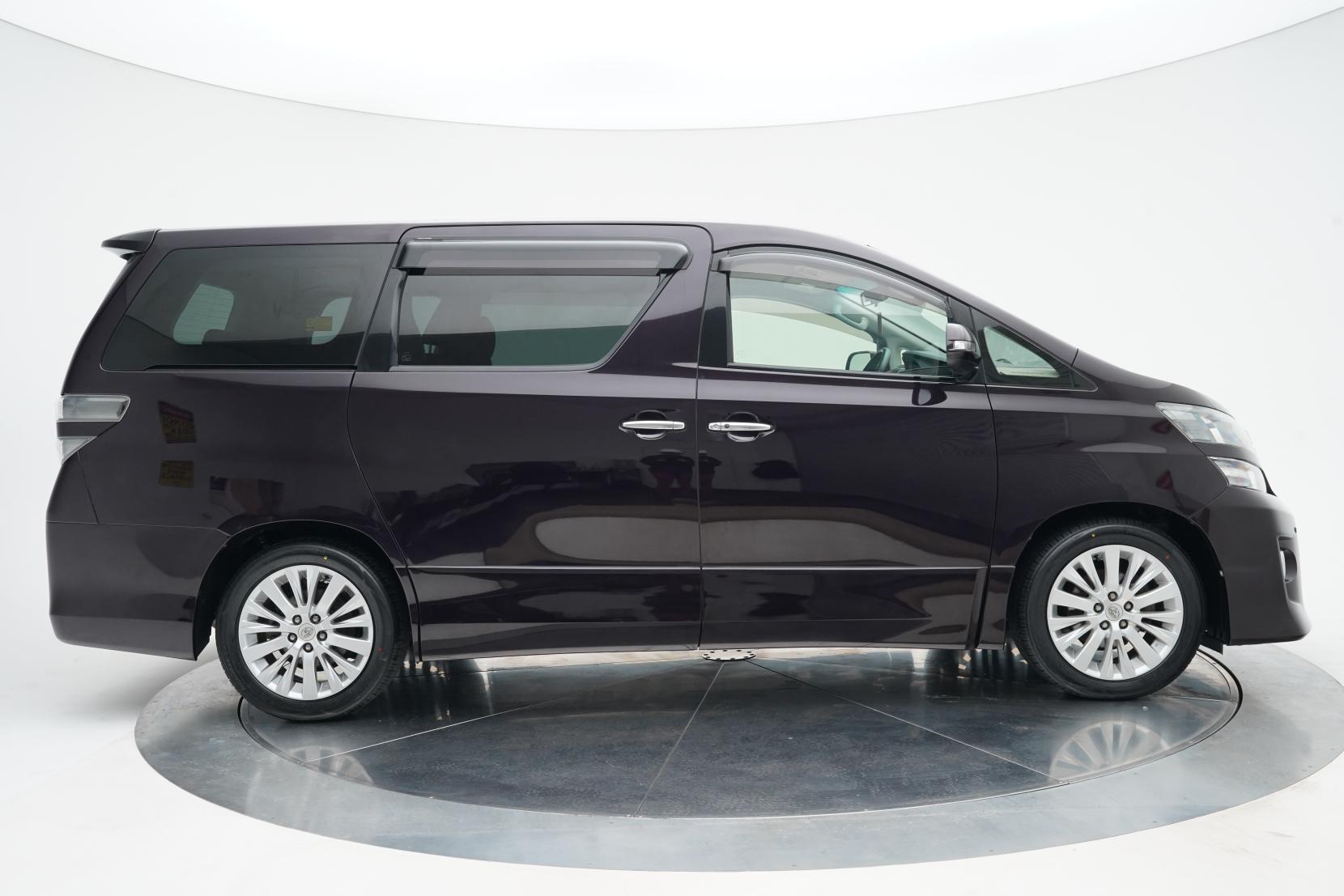 Toyota Vellfire 2.4 2.4Z 8ST