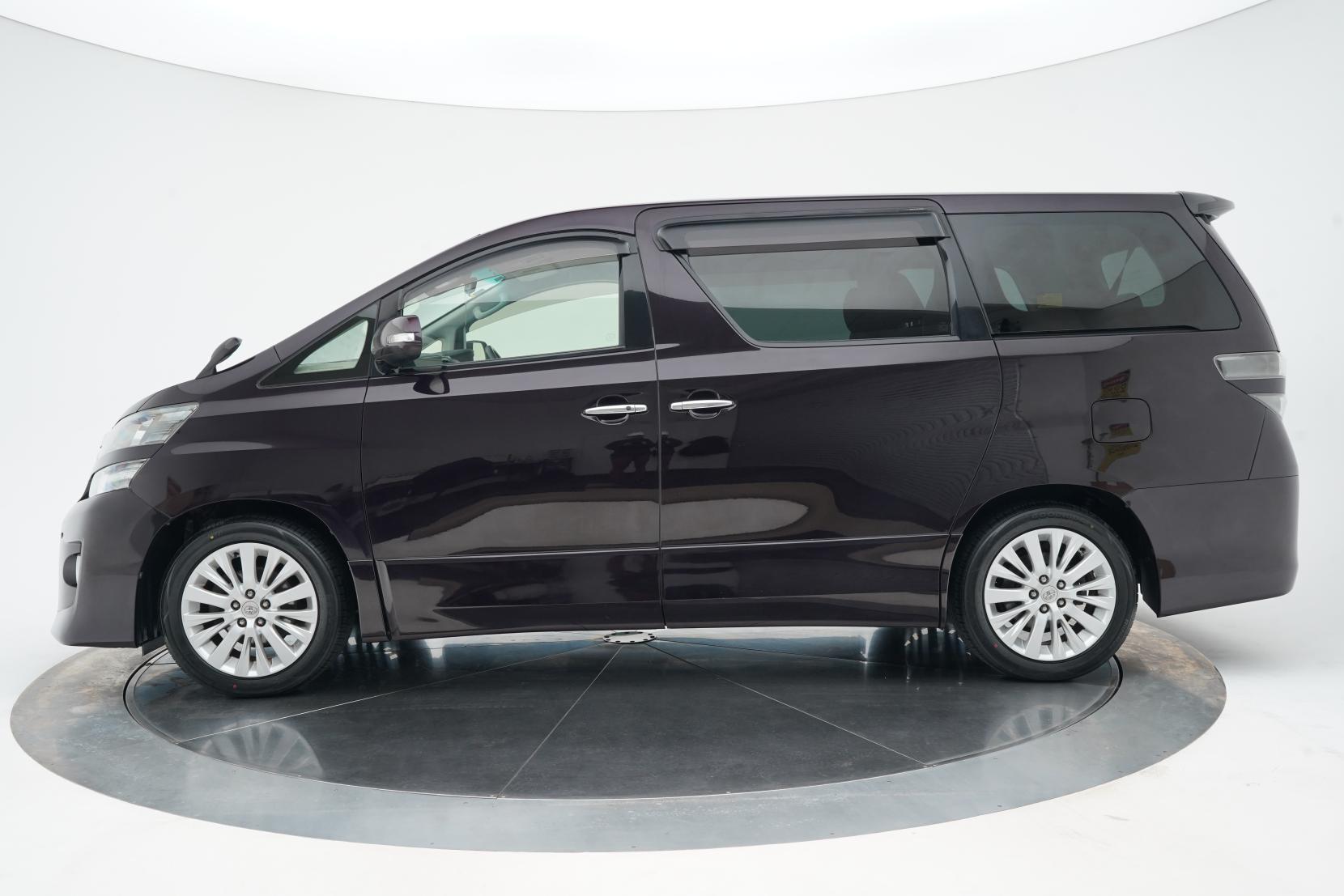 Toyota Vellfire 2.4 2.4Z 8ST