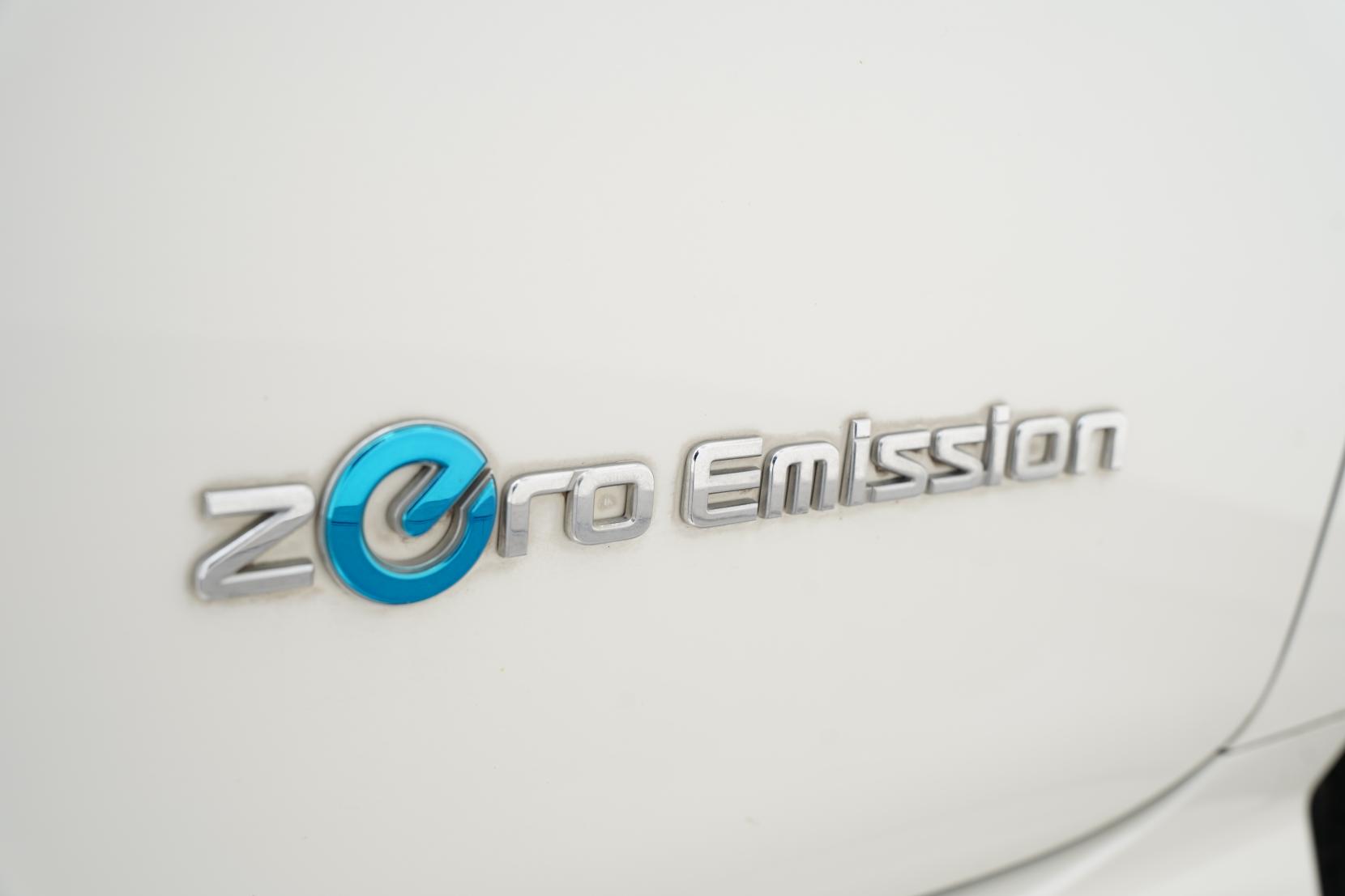 Nissan Leaf E G