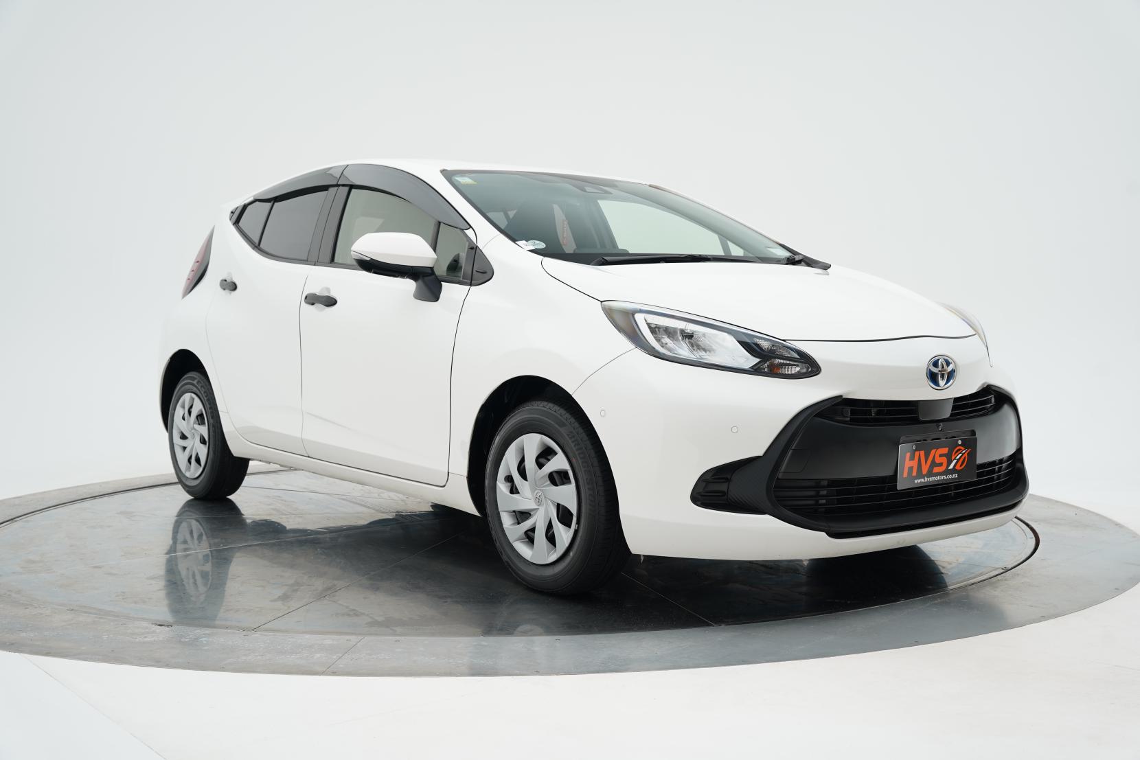 Toyota Aqua B