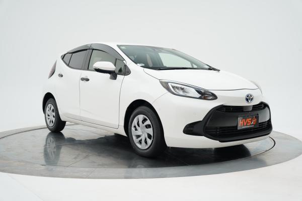 Toyota Aqua B
