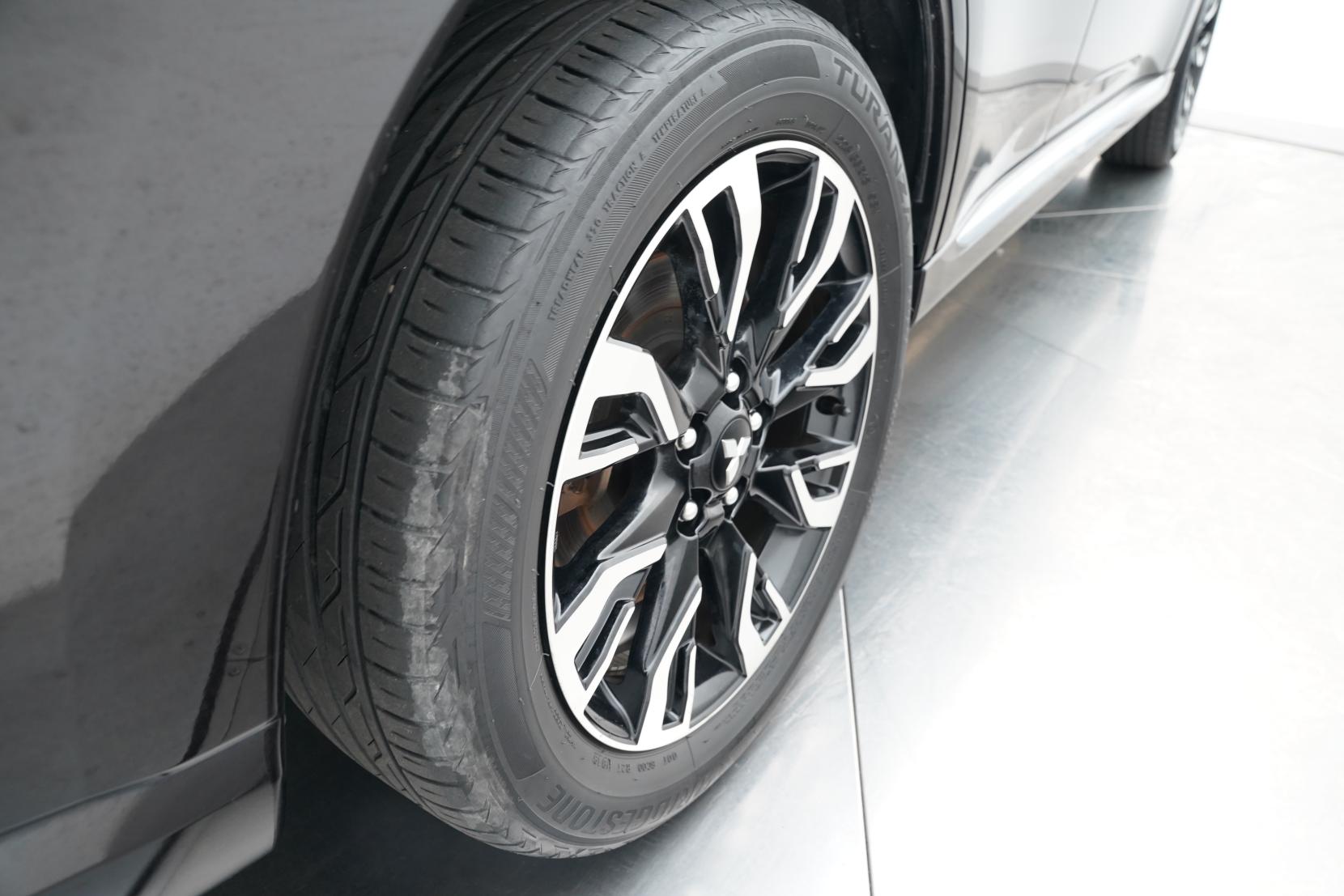 Mitsubishi Outlander 2.0 PHEV G 4wd Facelift Model