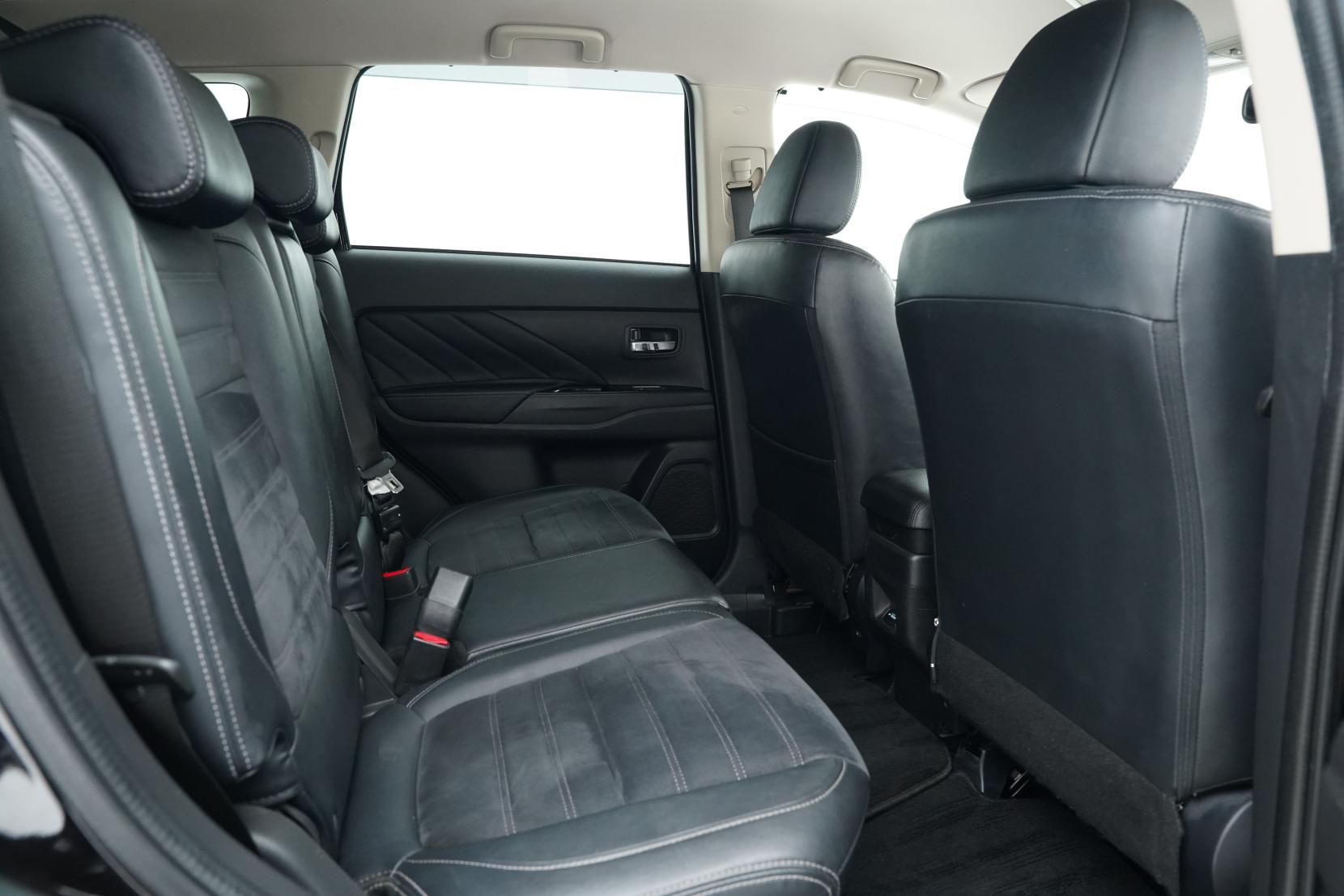 Mitsubishi Outlander 2.0 PHEV G 4wd Facelift Model