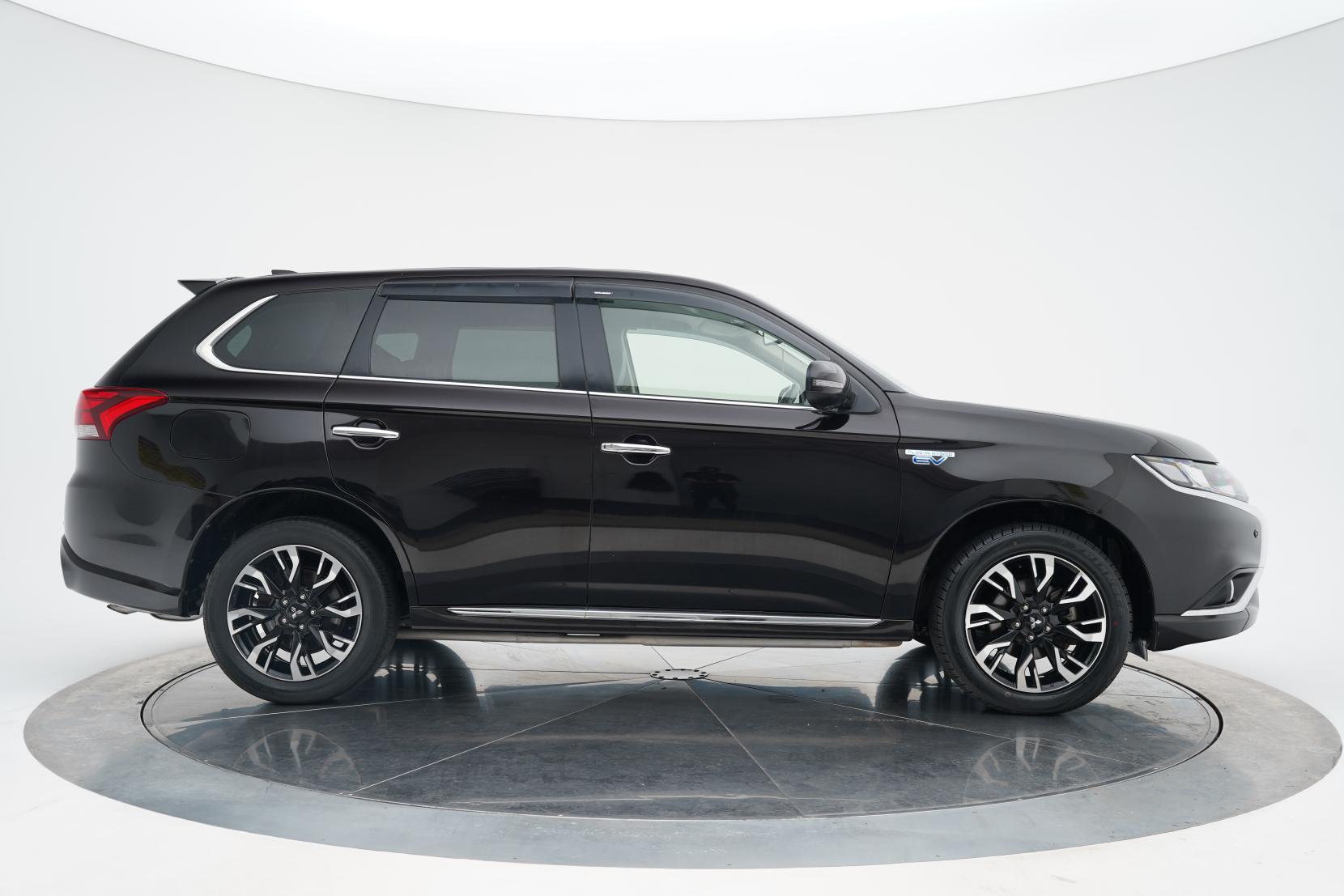 Mitsubishi Outlander 2.0 PHEV G 4wd Facelift Model