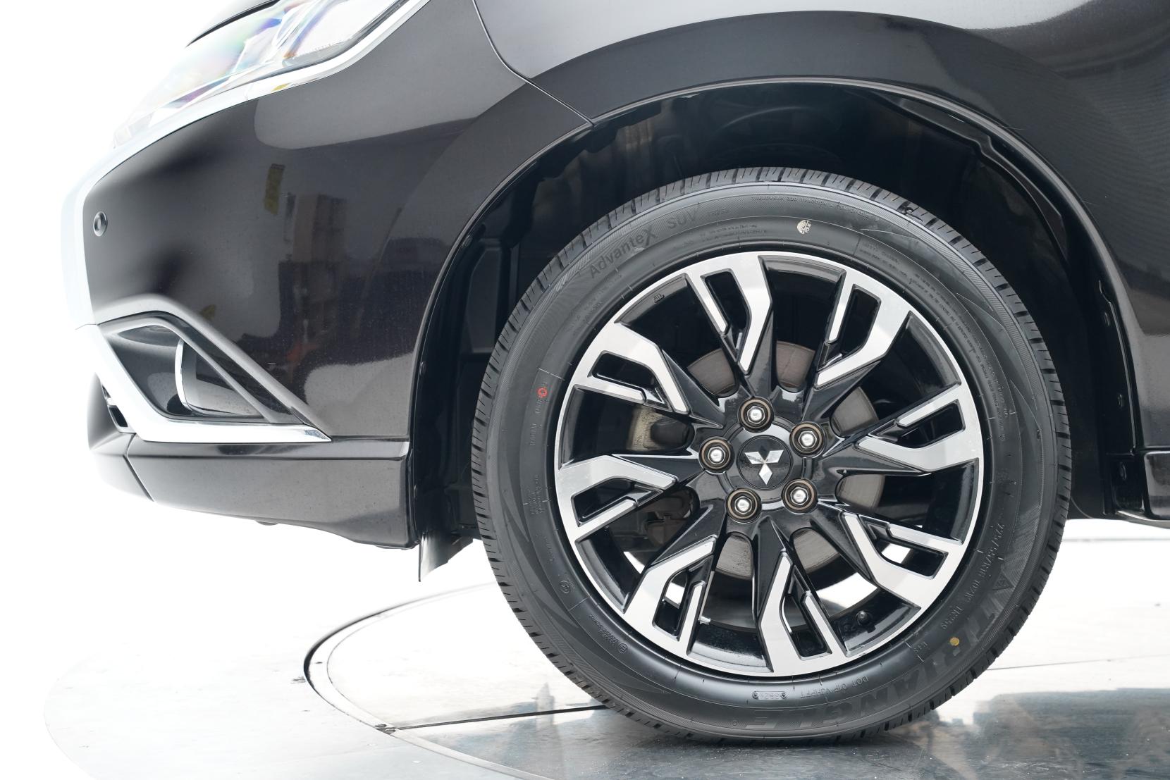 Mitsubishi Outlander 2.0 PHEV G 4wd Facelift Model