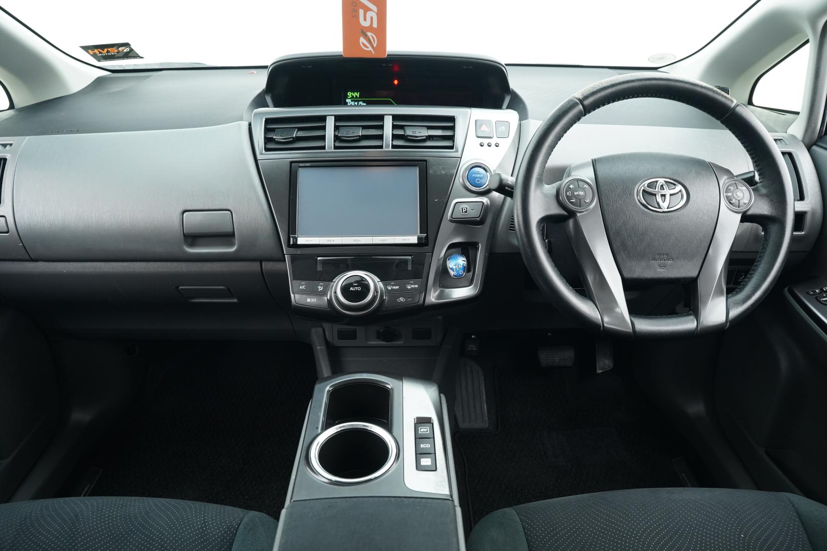Toyota Prius Alpha S 7 Seater