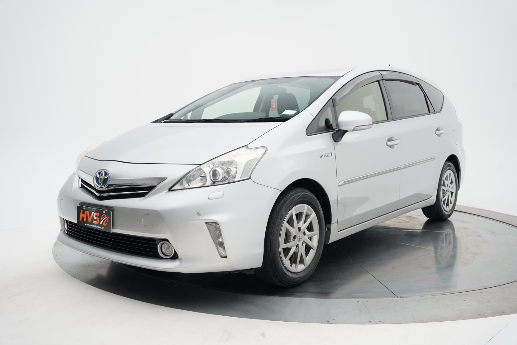 Toyota Prius Alpha S 7 Seater