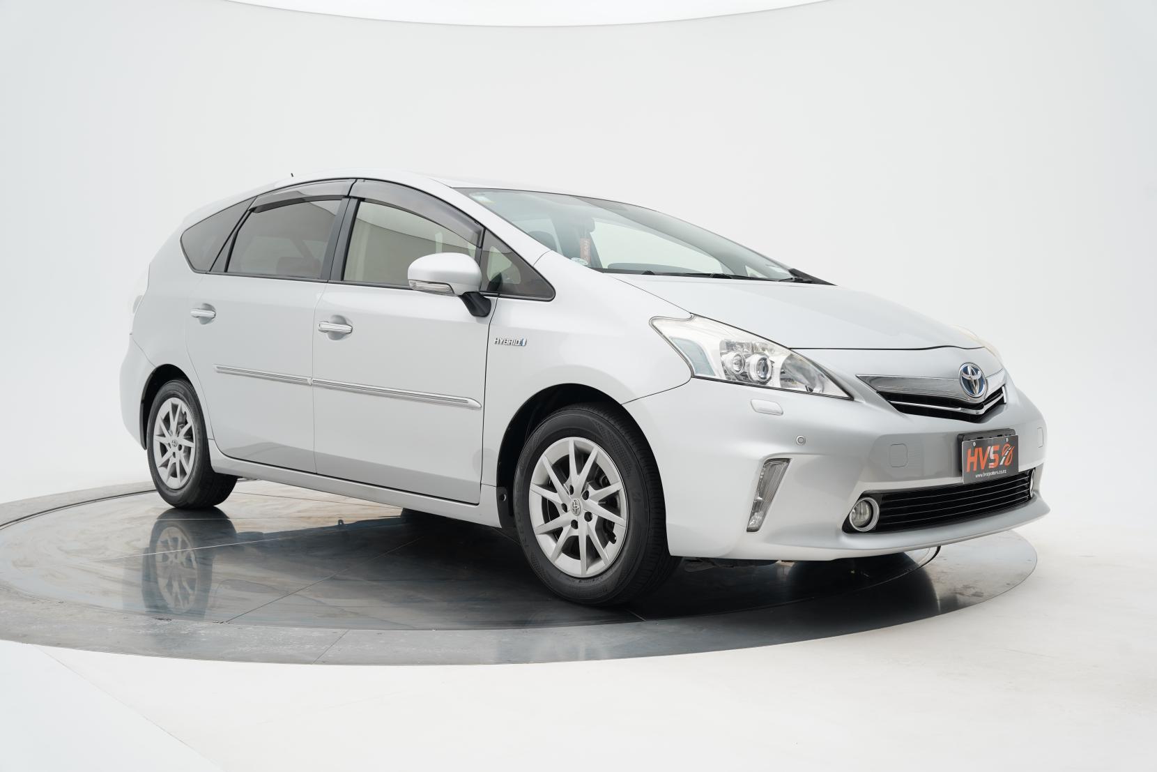Toyota Prius Alpha S 7 Seater