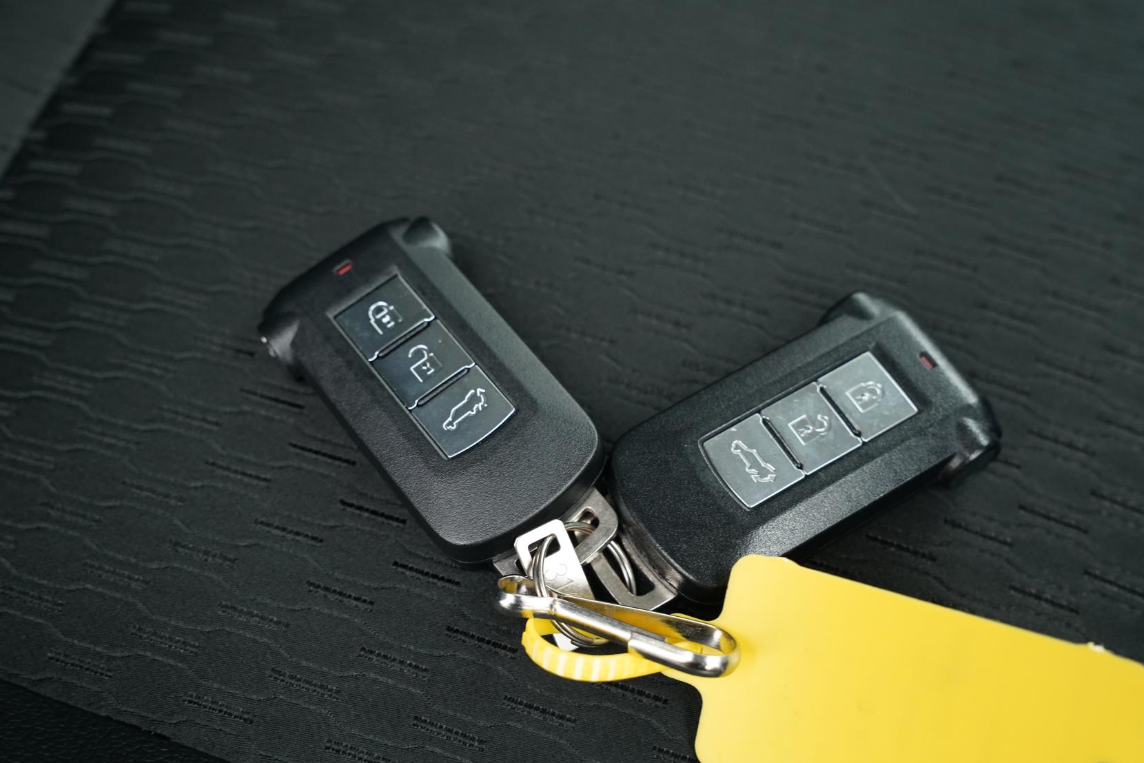 Mitsubishi Outlander 2.0 7AT0CJ3MX25105790