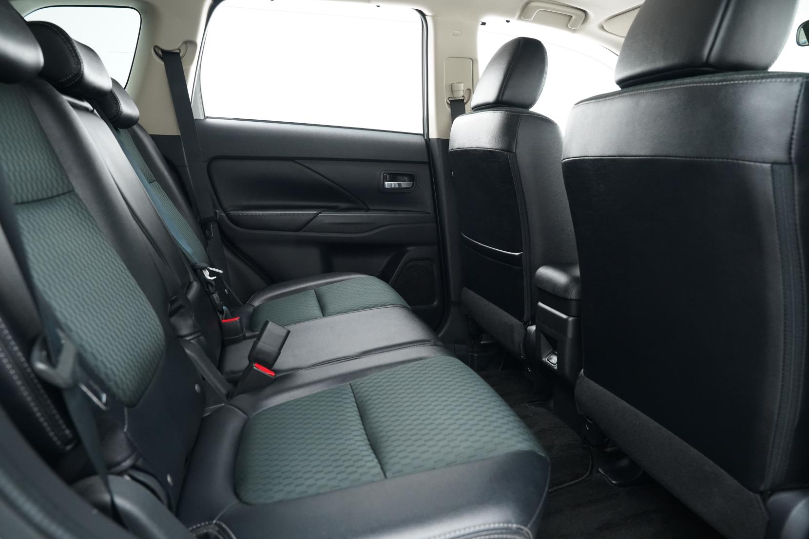 Mitsubishi Outlander 2.0 7AT0CJ3MX25105790