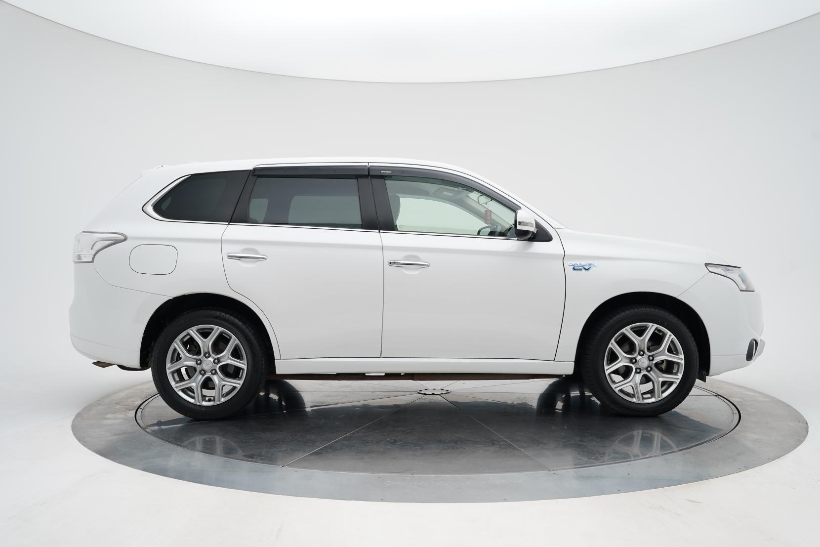 Mitsubishi Outlander 2.0 7AT0CJ3MX25105790