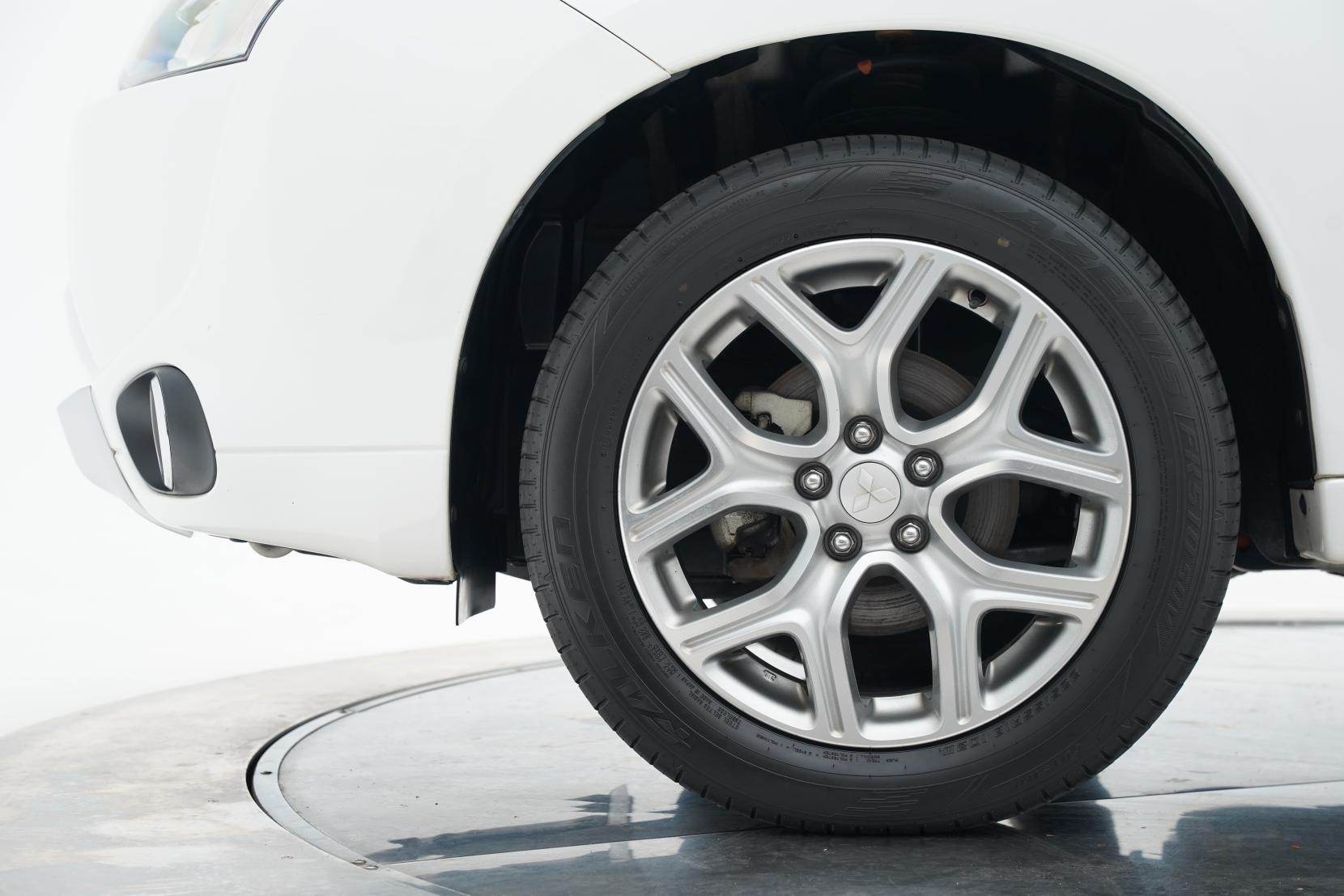 Mitsubishi Outlander 2.0 7AT0CJ3MX25105790