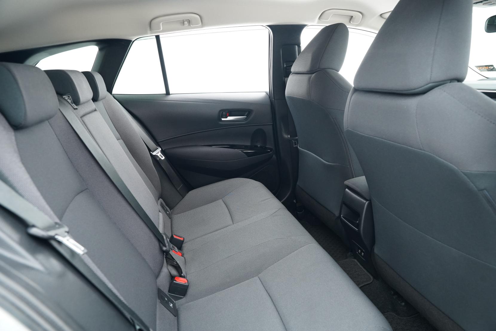 Toyota Corolla 1.8 Touring Hybrid S 4wd