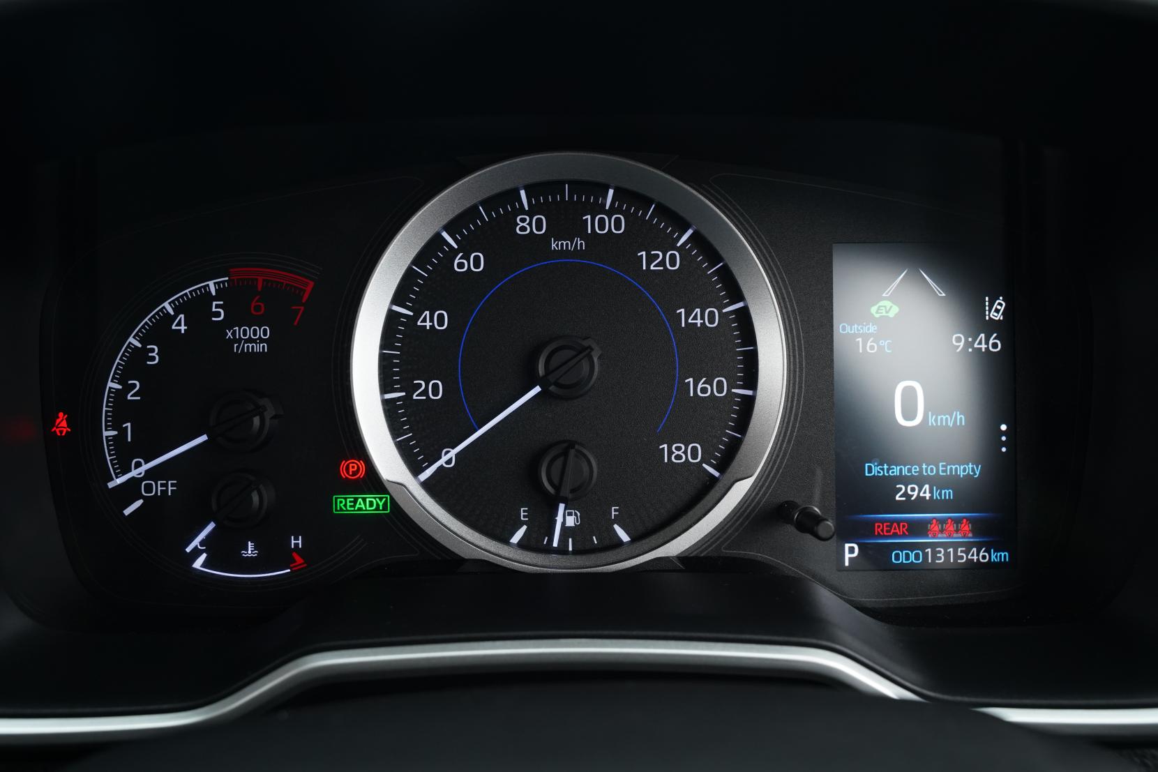 Toyota Corolla 1.8 Touring Hybrid S 4wd