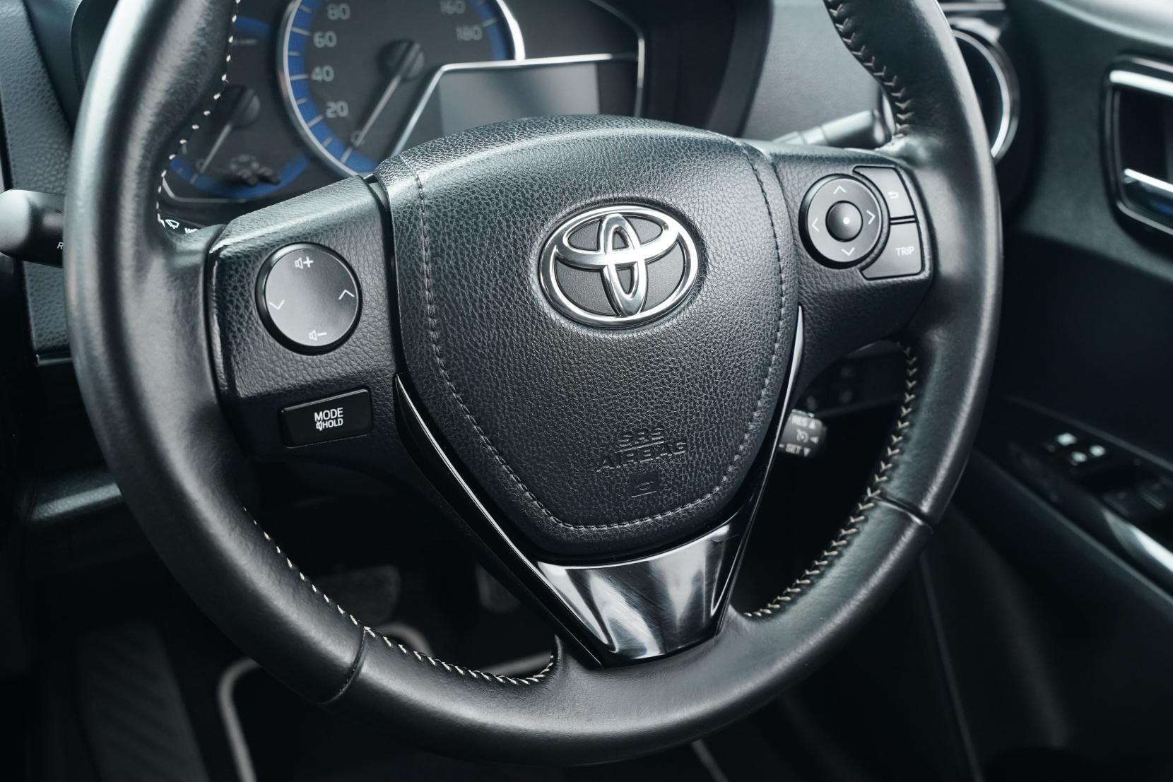Toyota Corolla 1.5 Fielder Hybrid G WXB
