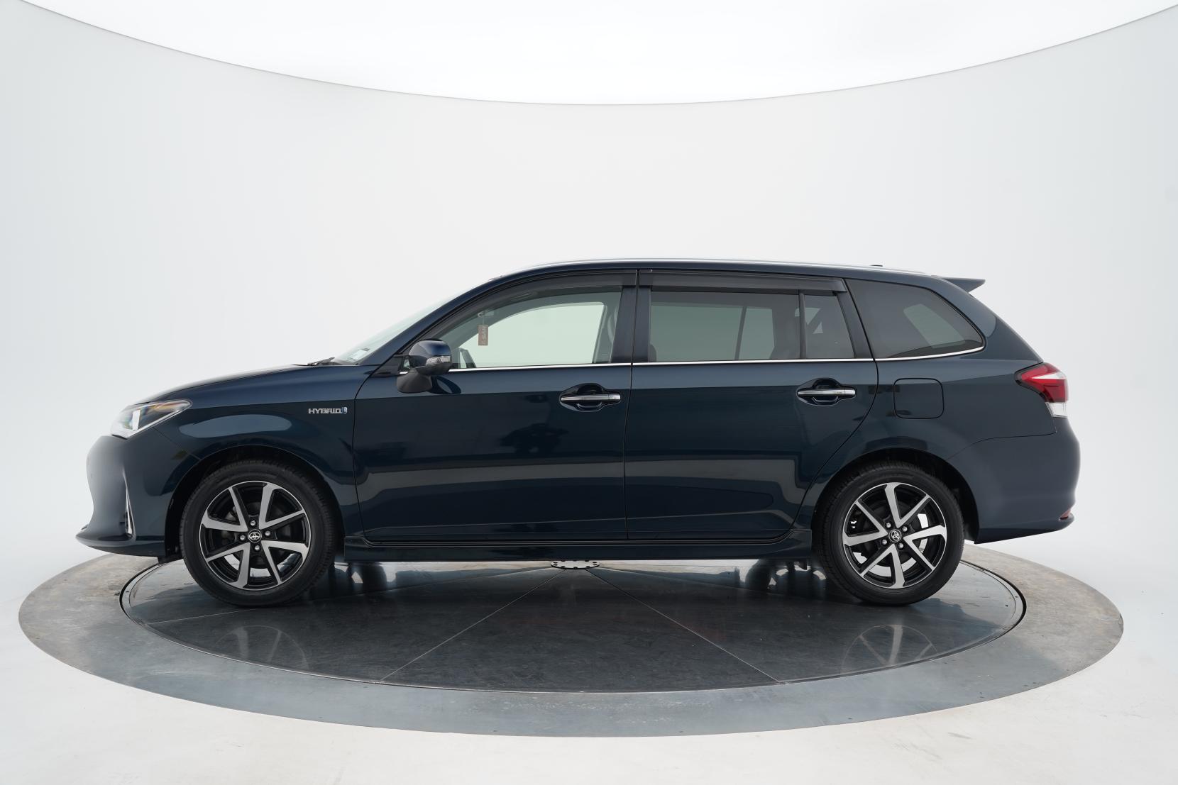 Toyota Corolla 1.5 Fielder Hybrid G WXB