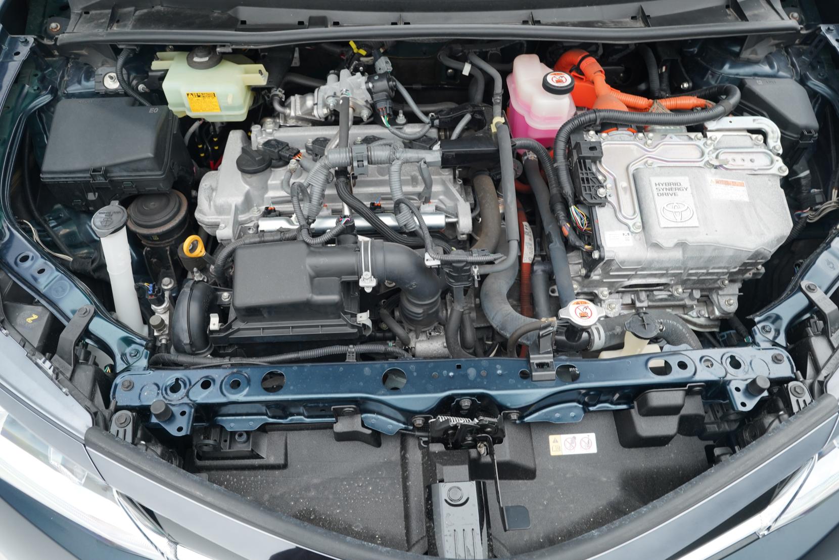 Toyota Corolla 1.5 Fielder Hybrid G WXB