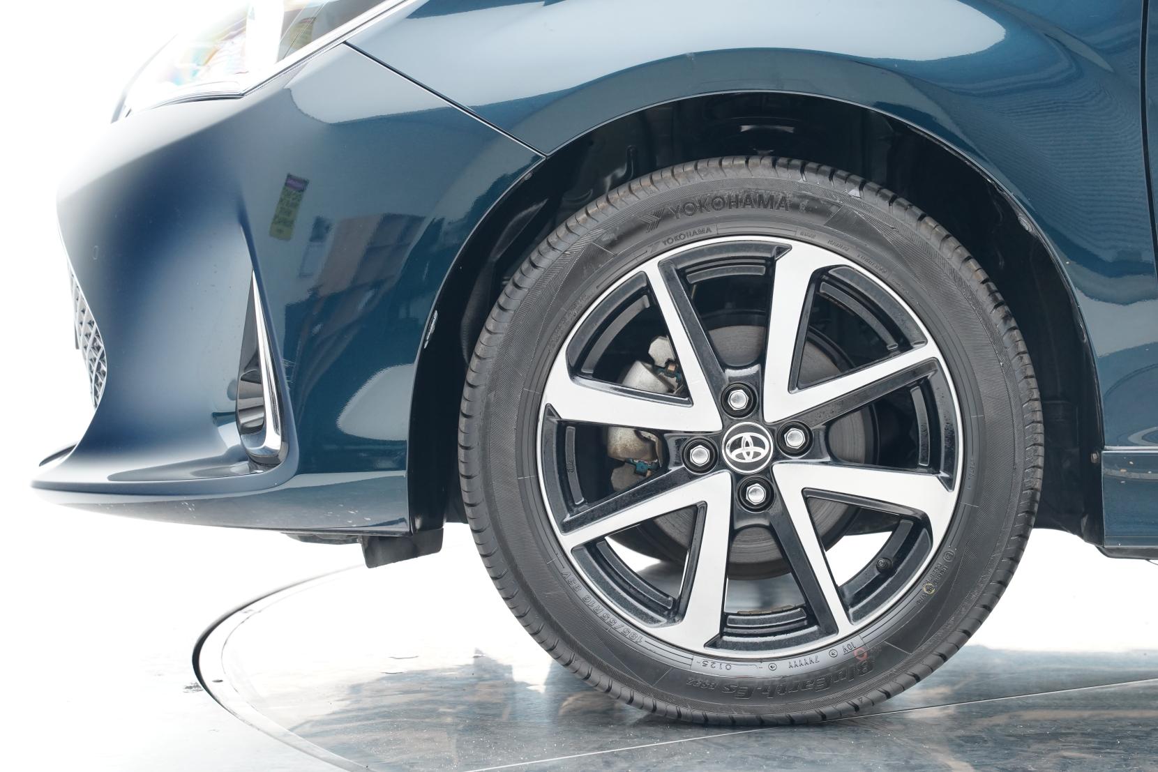 Toyota Corolla 1.5 Fielder Hybrid G WXB