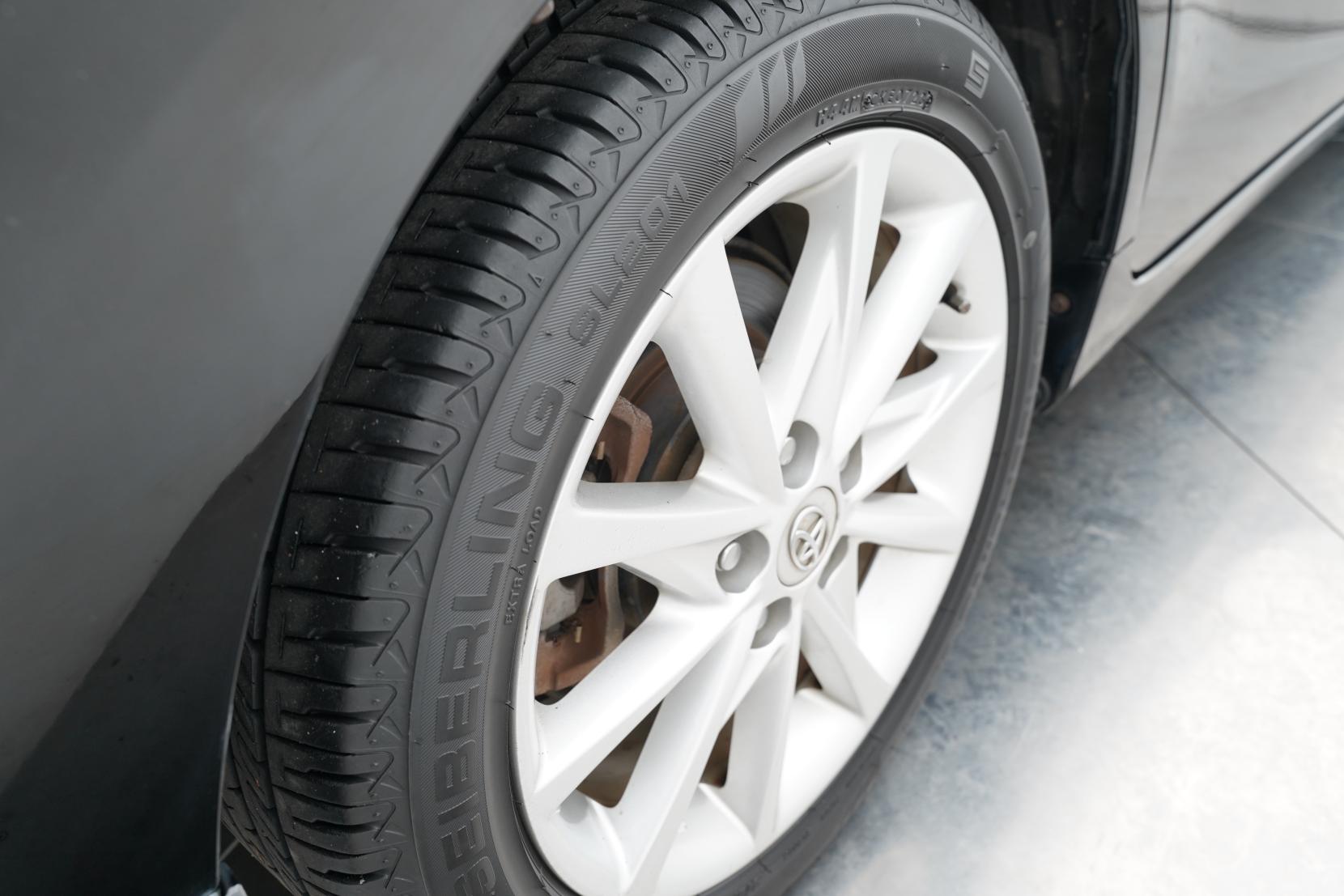 Toyota Prius 1.8 Alpha S 7 Seater