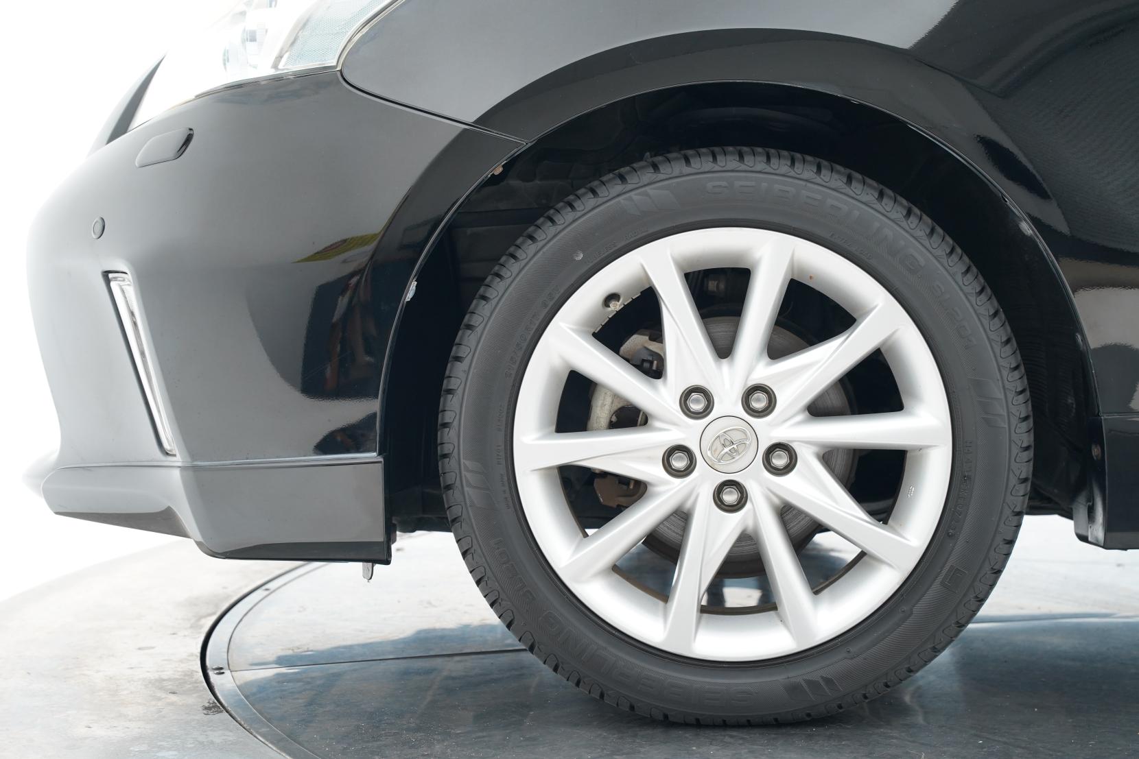 Toyota Prius 1.8 Alpha S 7 Seater