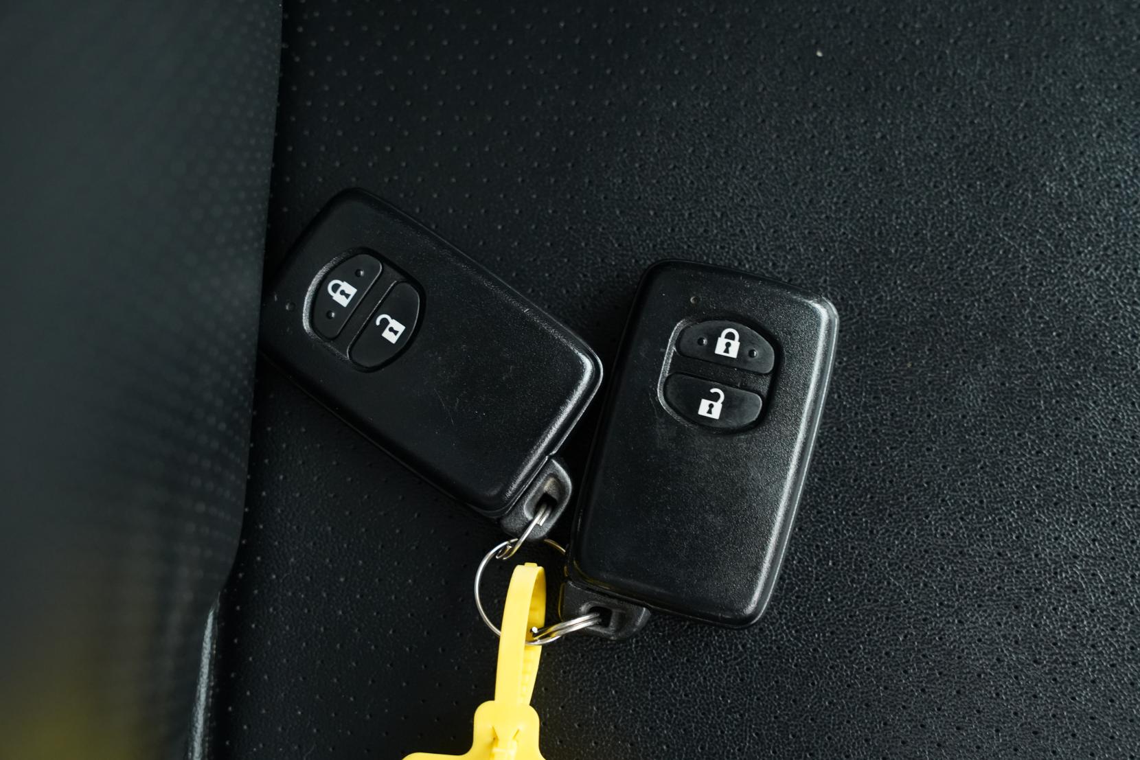 Toyota Prius 1.8 Alpha S 7 Seater