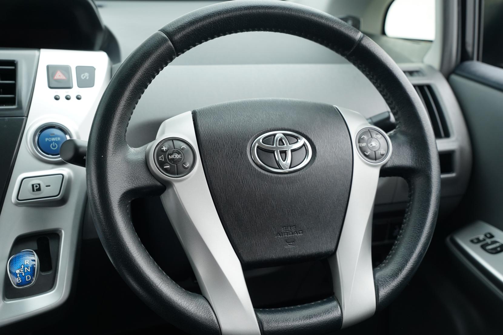 Toyota Prius 1.8 Alpha S 7 Seater