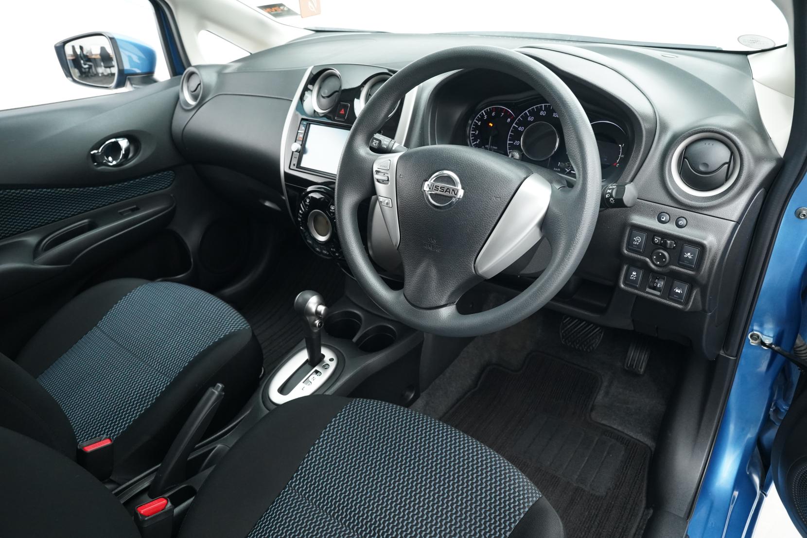 Nissan Note (2004–present) X DIG-S