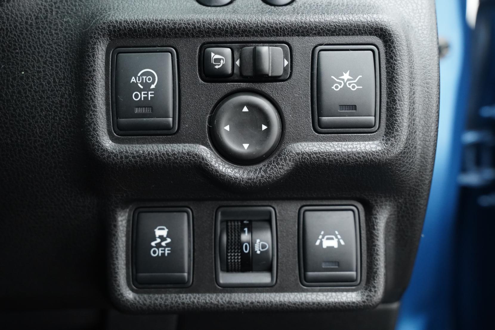Nissan Note (2004–present) X DIG-S