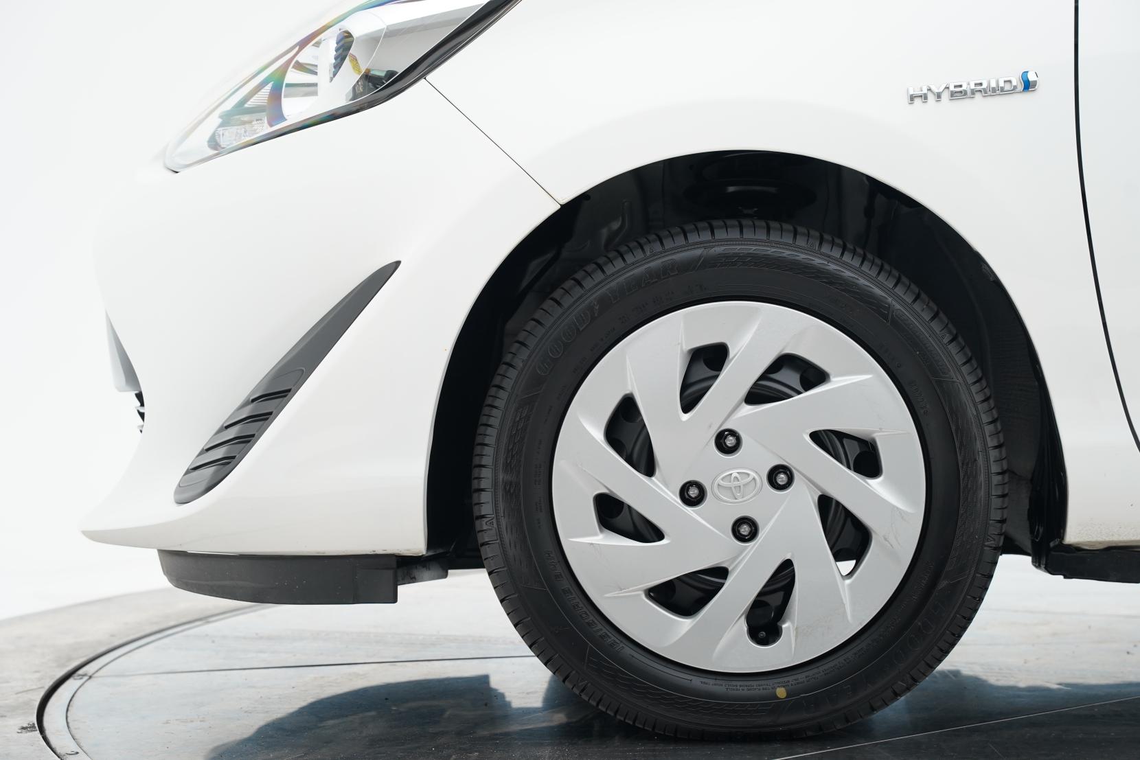 Toyota Aqua 1.5 Aqua II (facelift 2025) L