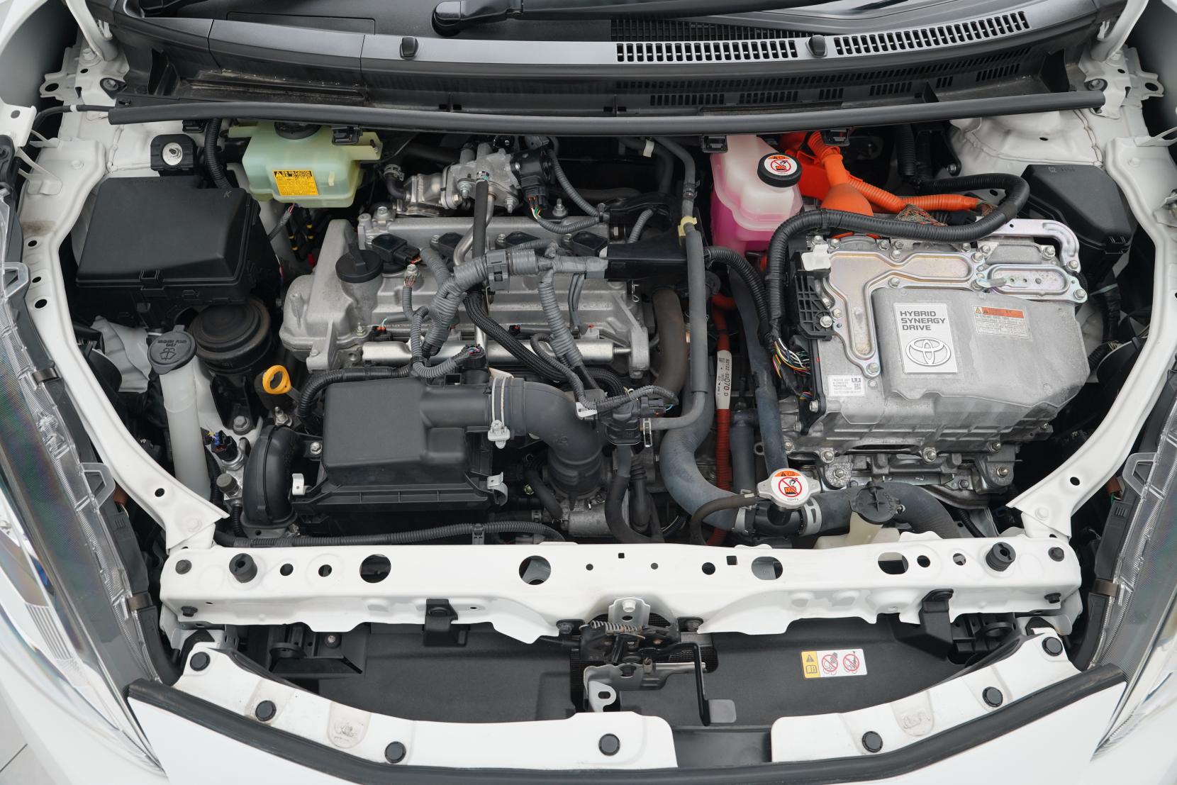 Toyota Aqua 1.5 Aqua II (facelift 2025) L