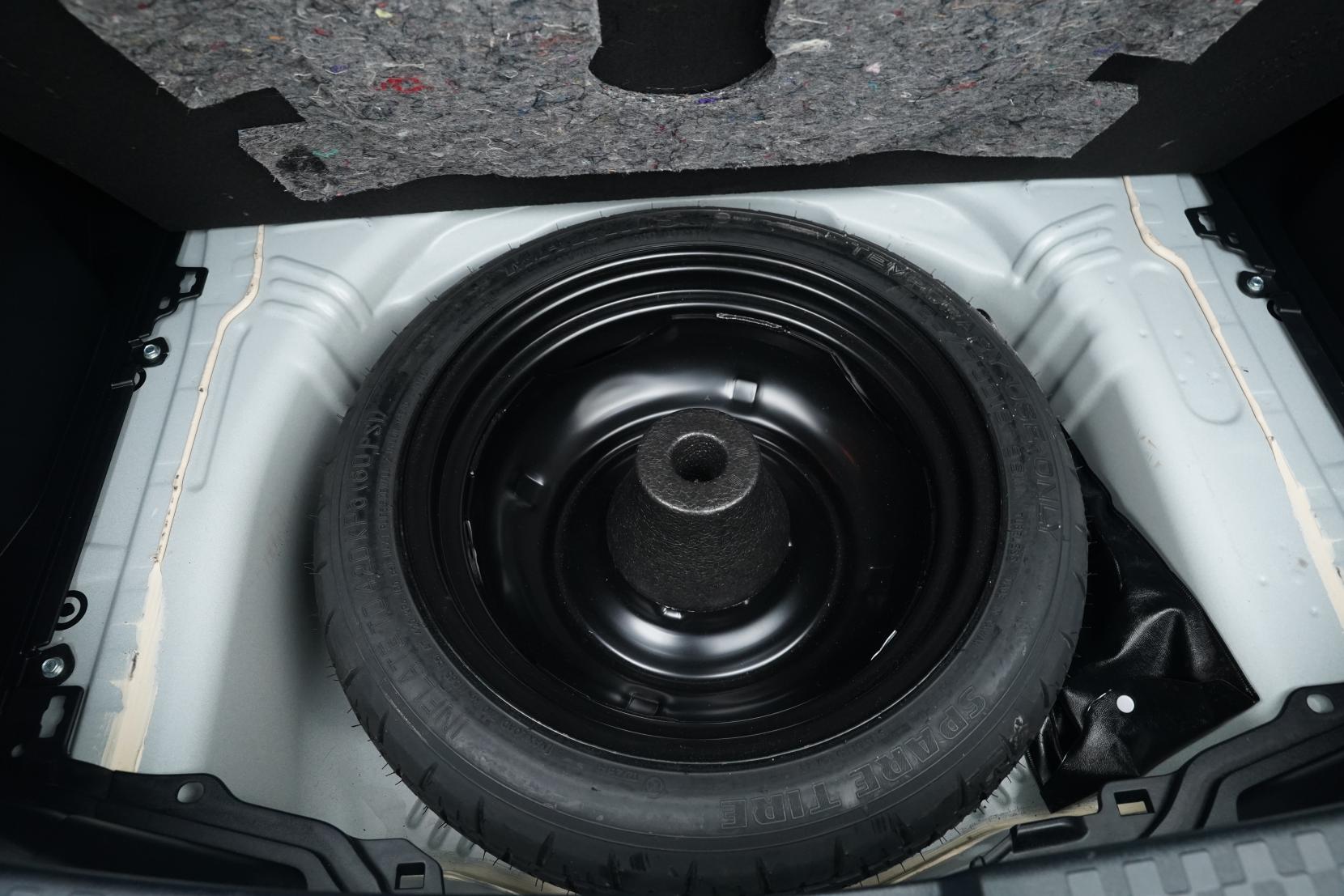 Toyota Aqua 1.5 Aqua II (facelift 2025) L