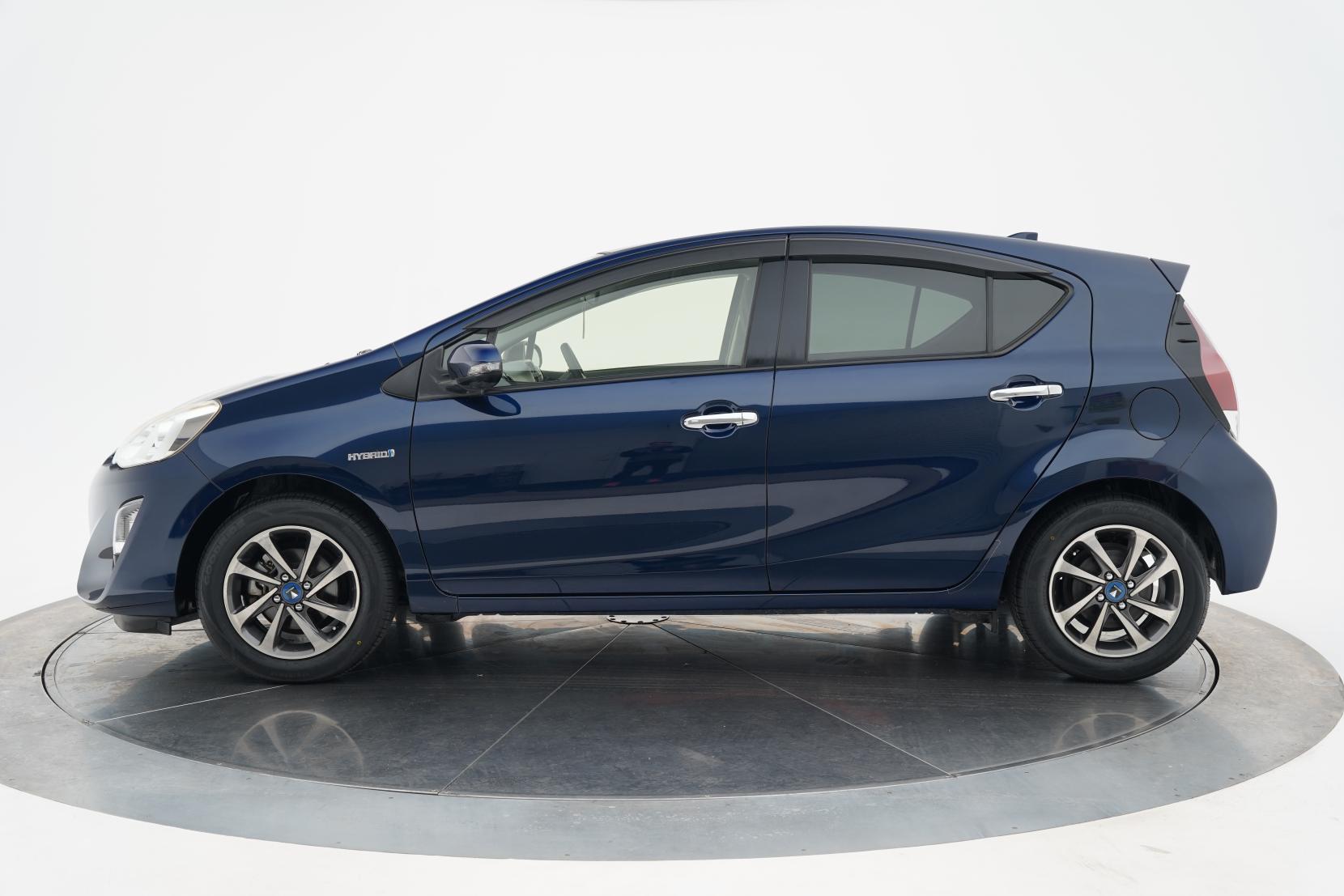Toyota Aqua Hybrid Facelift S Spec