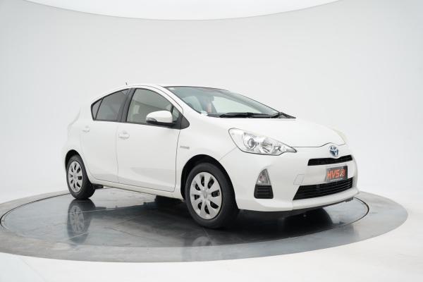 Toyota Aqua 1.5 G LEATHER PACKAGE