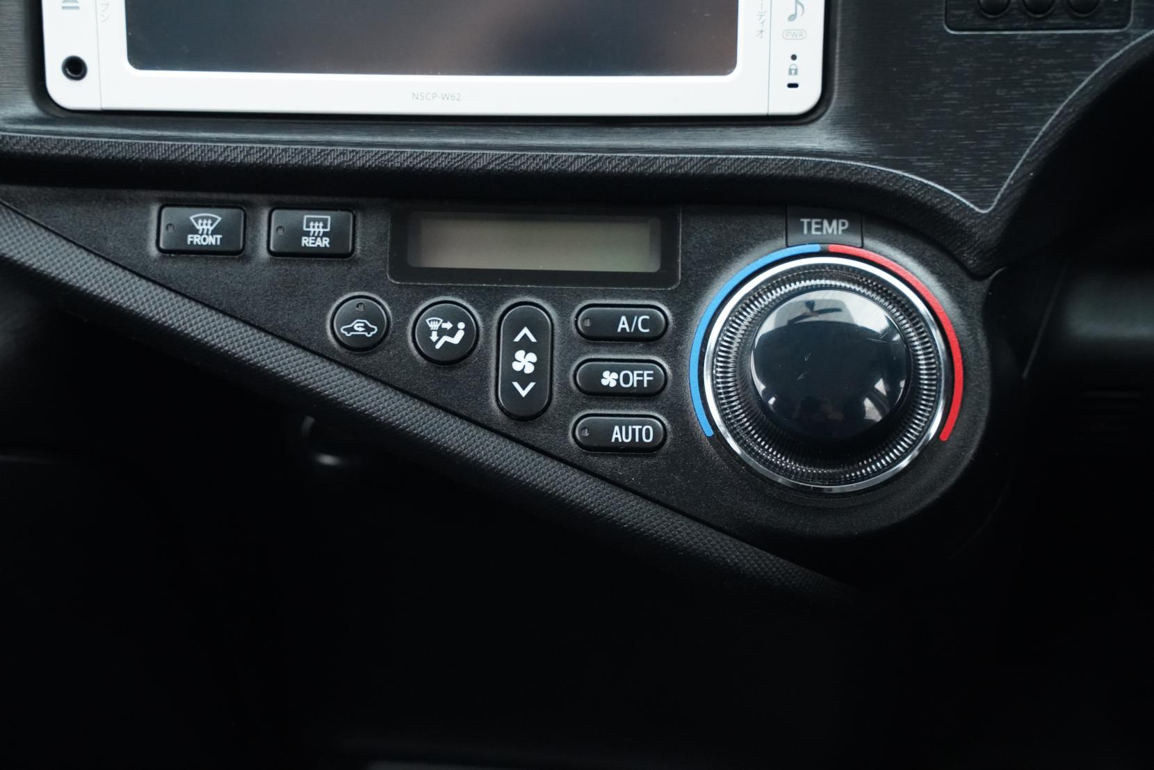 Toyota Aqua 1.5 G LEATHER PACKAGE