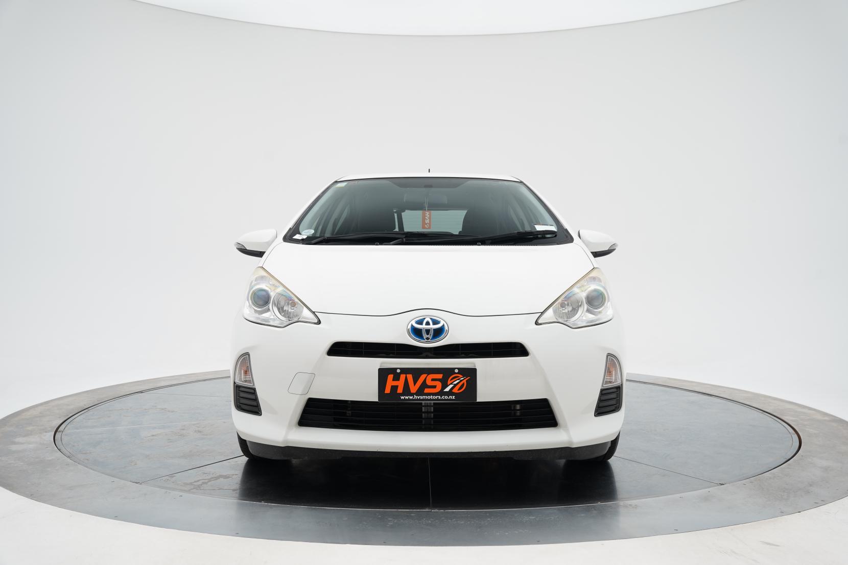 Toyota Aqua 1.5 G LEATHER PACKAGE