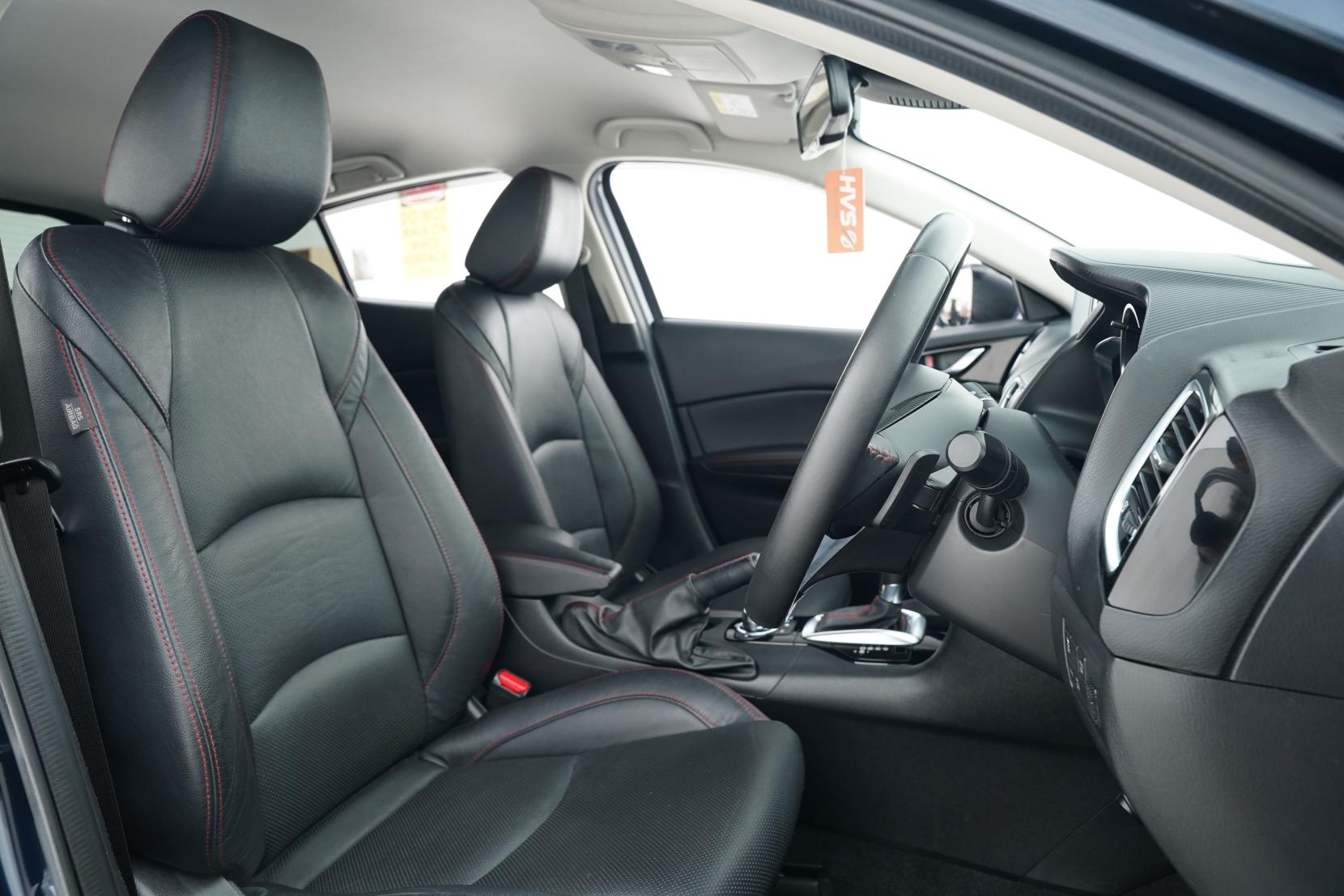 Mazda Axela SPORTS 20 S TOURING