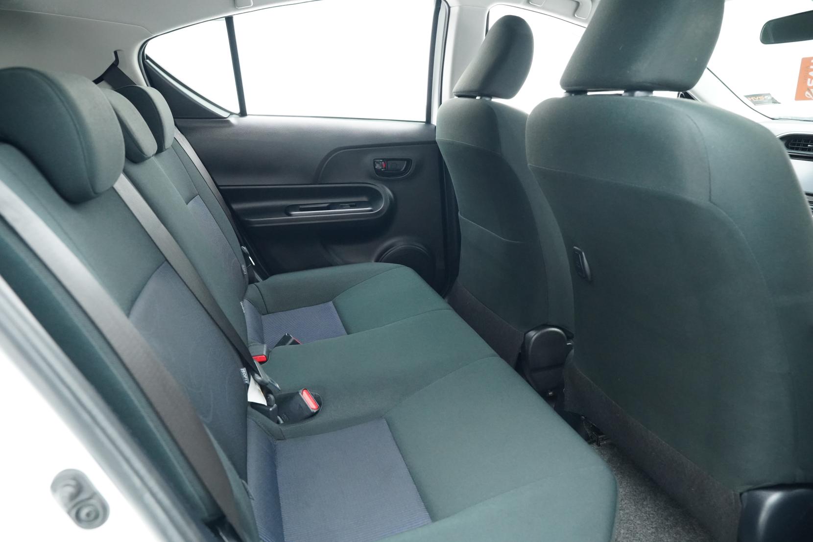 Toyota Aqua 1.5 S FACELIFT