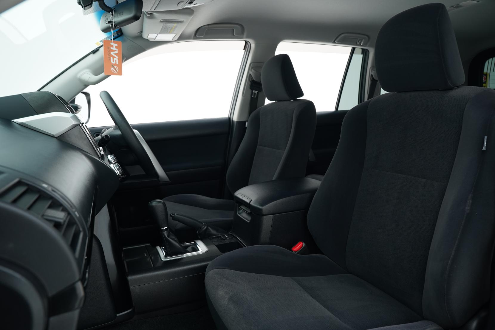 Toyota Land Cruiser TX 2.8TD 5 Seater