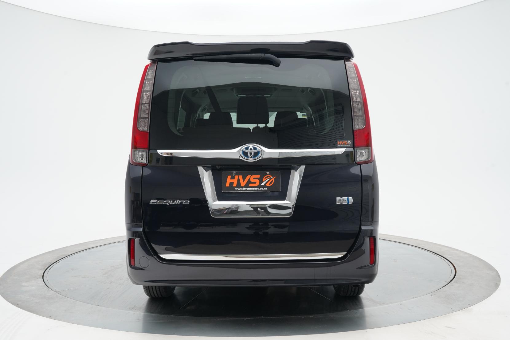 Toyota Esquire 1.8 HYBRID GI