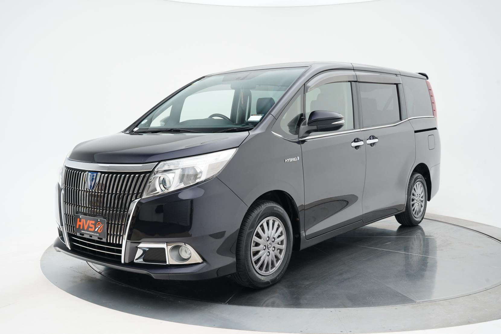 Toyota Esquire 1.8 HYBRID GI