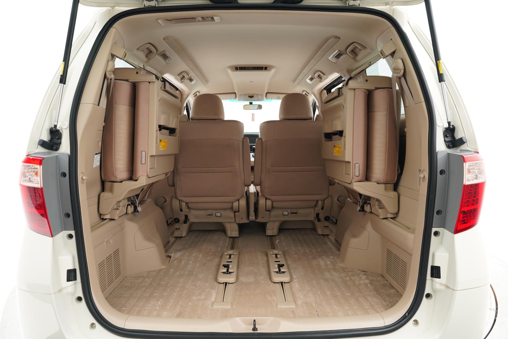 Toyota Alphard 2.4 Hybrid X 4WD