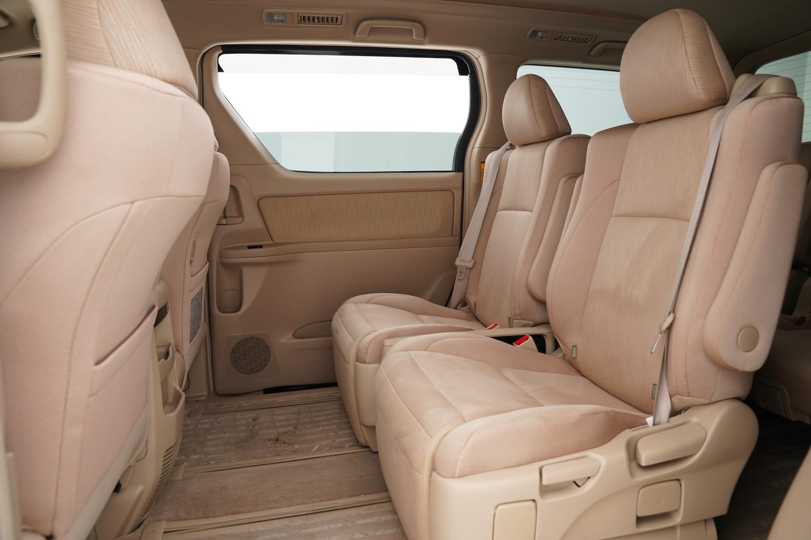 Toyota Alphard 2.4 Hybrid X 4WD