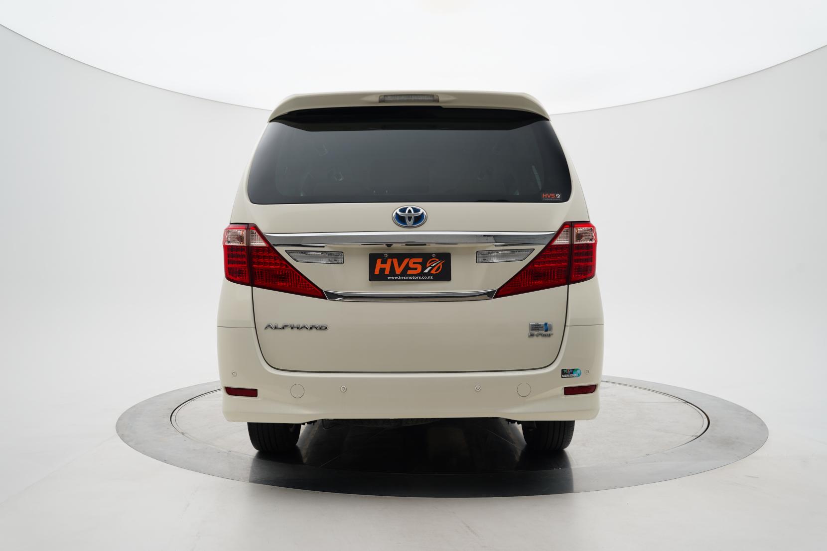 Toyota Alphard 2.4 Hybrid X 4WD