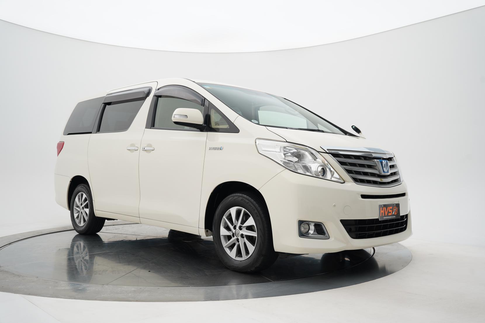 Toyota Alphard 2.4 Hybrid X 4WD